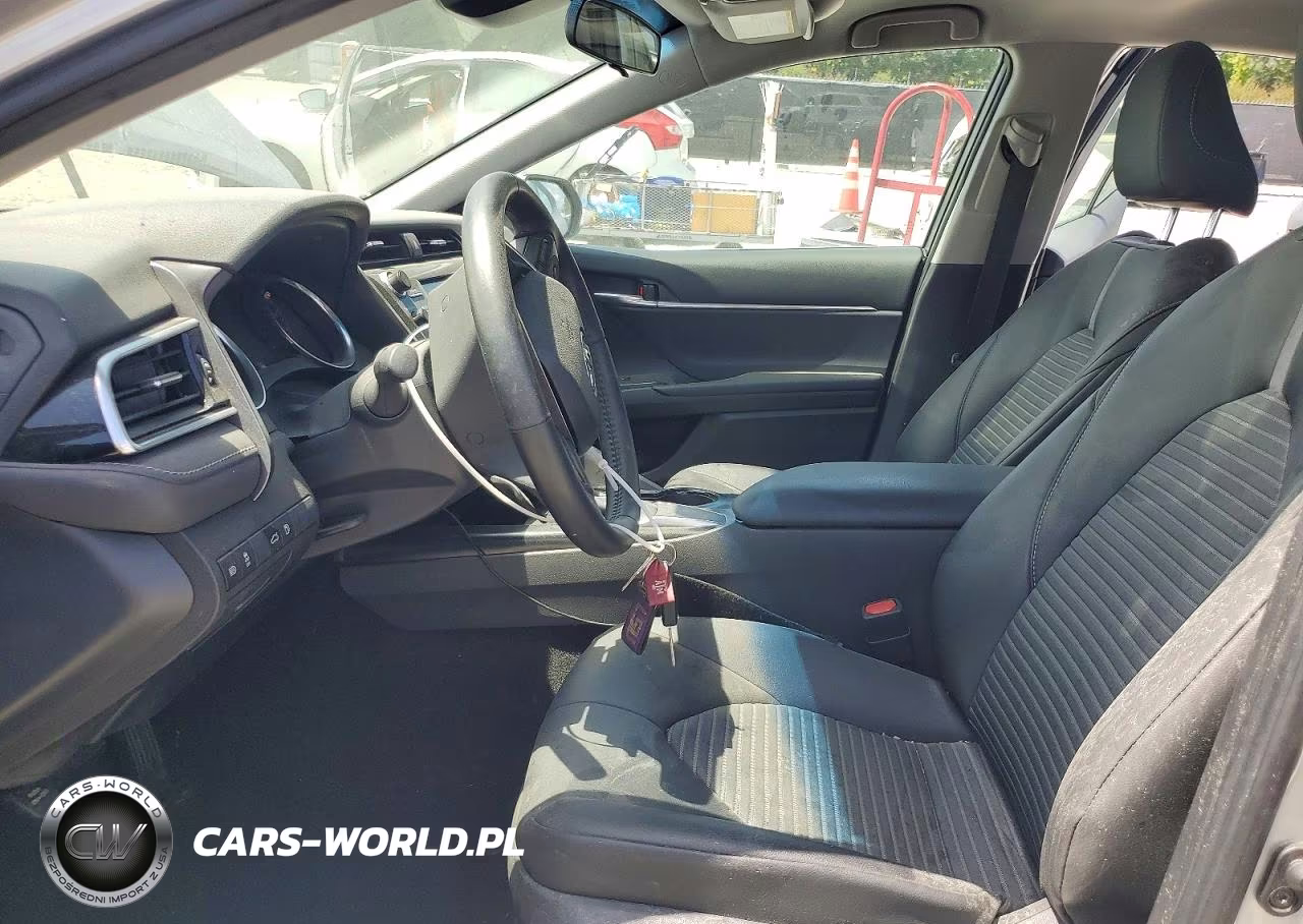 2018 Toyota Camry Se VIN:4T1B11HK6JU065104 - 7