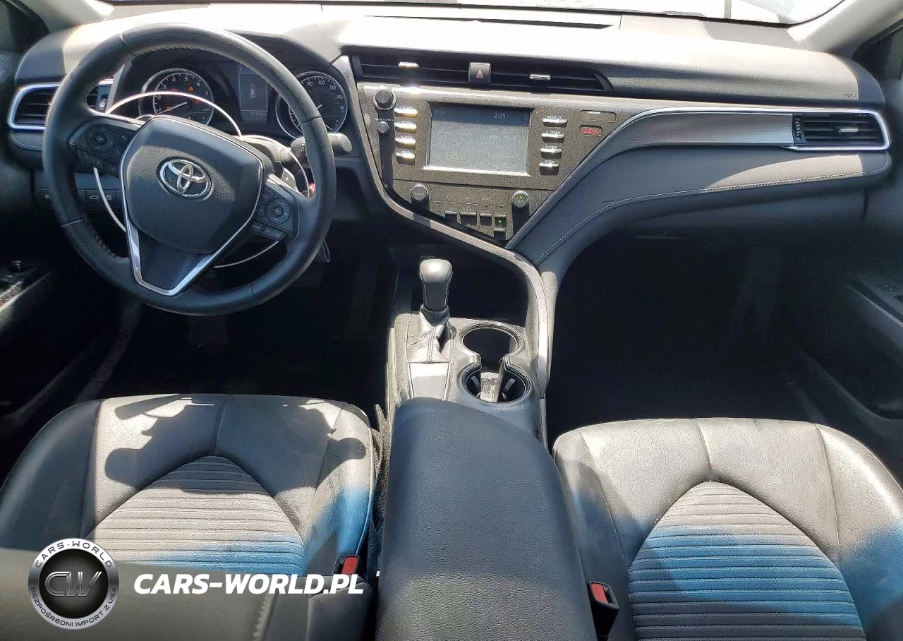 2018 Toyota Camry Se VIN:4T1B11HK6JU065104 - 8
