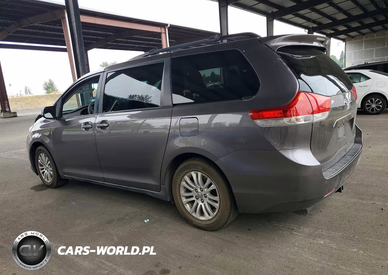 2011 Toyota Sienna Xle 8-Passenger VIN:5TDYK3DC6BS161701 - 2