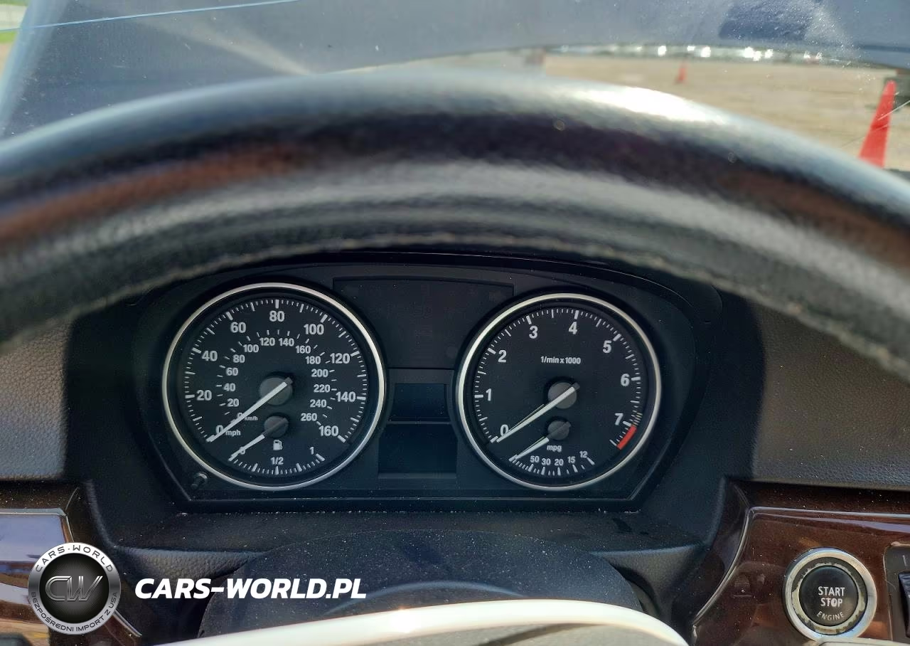 2011 BMW 328 Xi VIN:WBAPK7G50BNN78766 - 9
