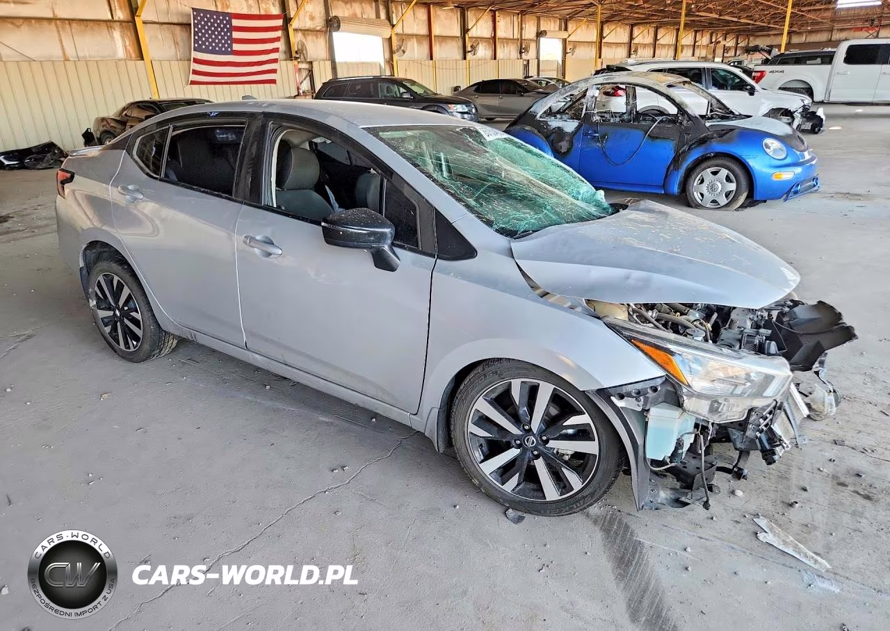 2022 Nissan Versa Sr VIN:3N1CN8FV6NL821004 - 4