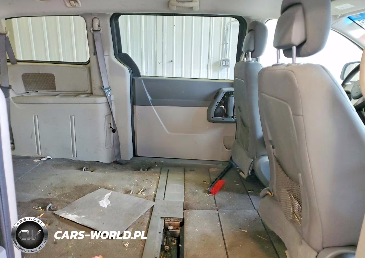 2010 Dodge Grand Caravan Se VIN:2D4RN4DE4AR467695 - 10