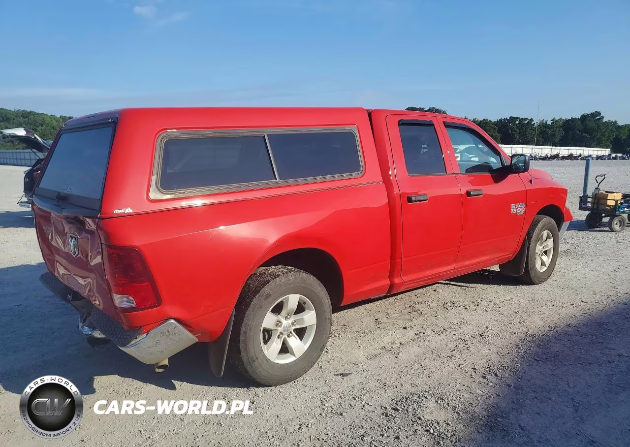 2019 Ram 1500 Classic Tradesman VIN:1C6RR6FG5KS727461 - 3