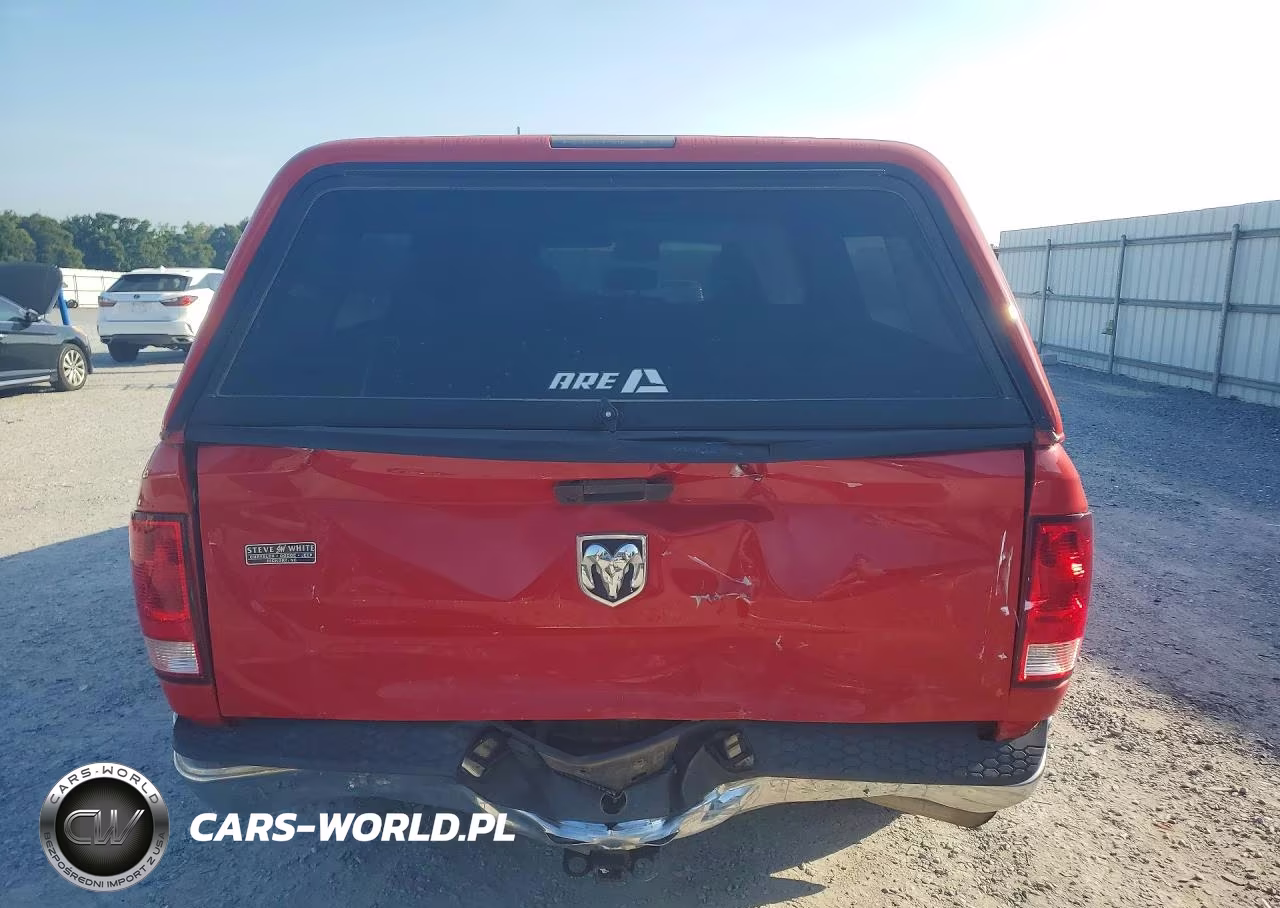 2019 Ram 1500 Classic Tradesman VIN:1C6RR6FG5KS727461 - 6