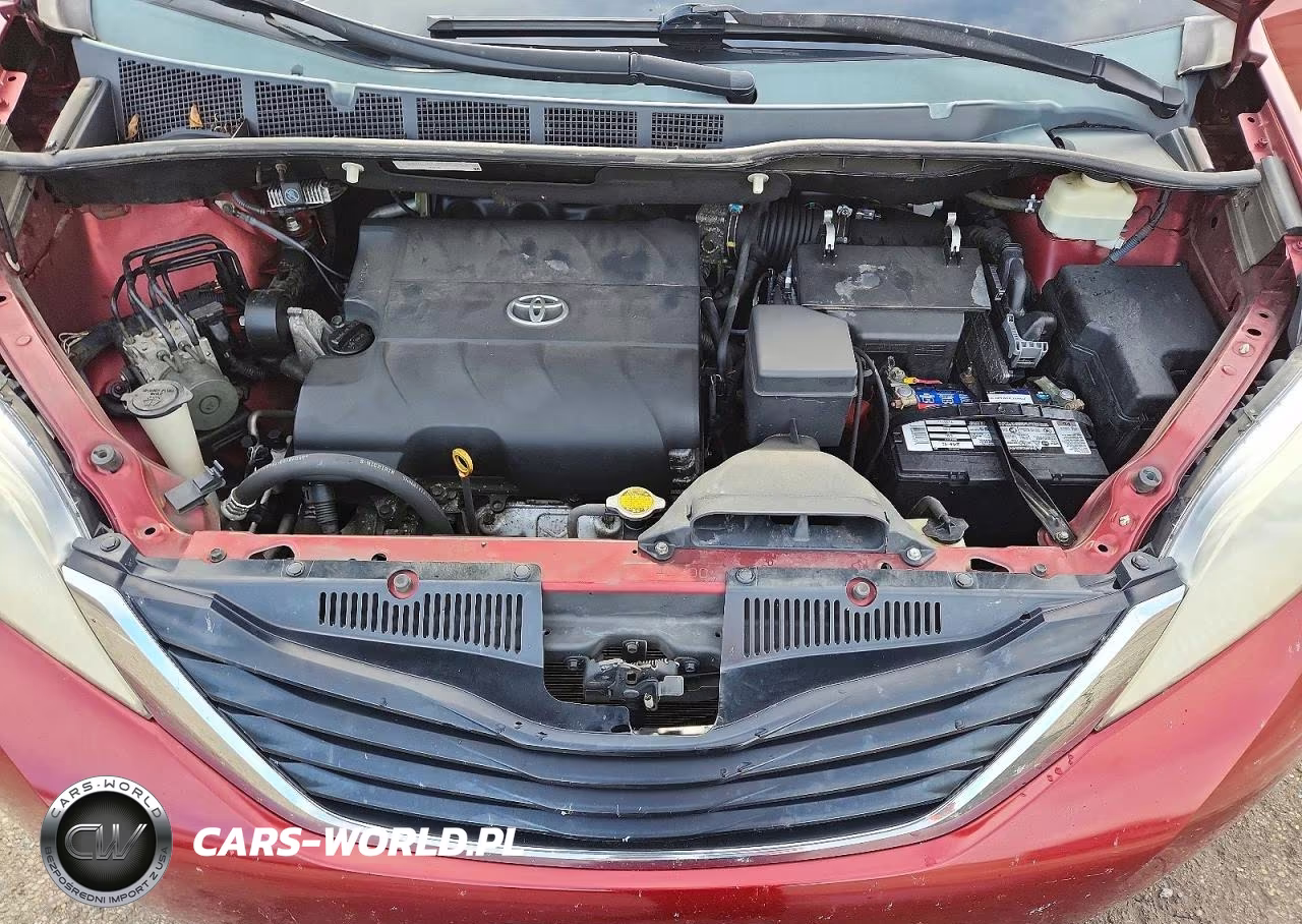 2012 Toyota Sienna Le VIN:5TDKK3DC6CS208961 - 12