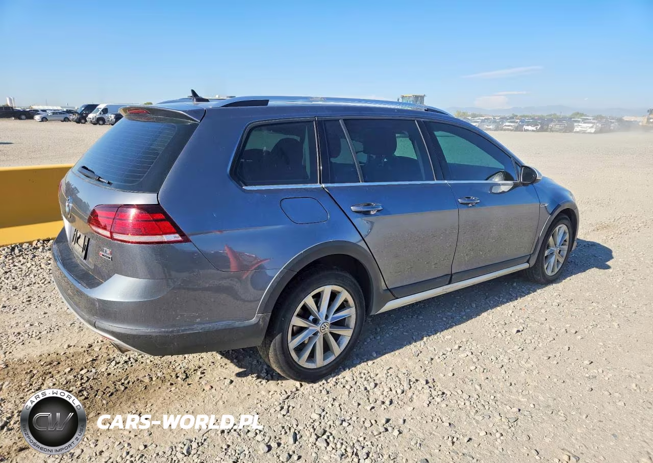 2018 Volkswagen Golf Alltrack S VIN:3VWH17AU1JM767894 - 3