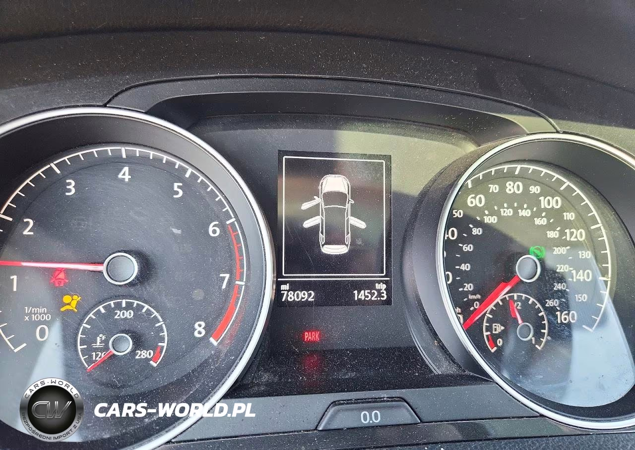 2018 Volkswagen Golf Alltrack S VIN:3VWH17AU1JM767894 - 9