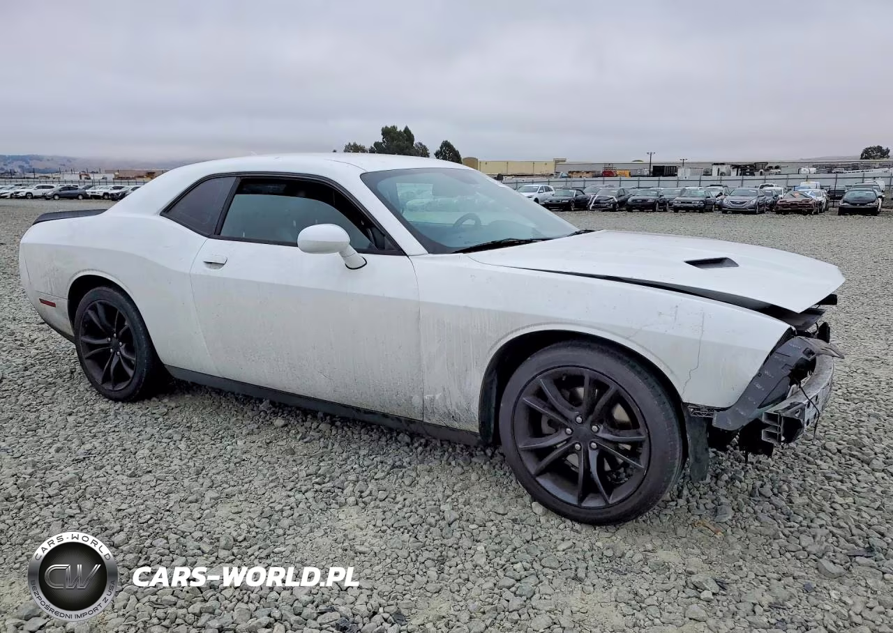 2016 Dodge Challenger Sxt VIN:2C3CDZAG8GH236701 - 4