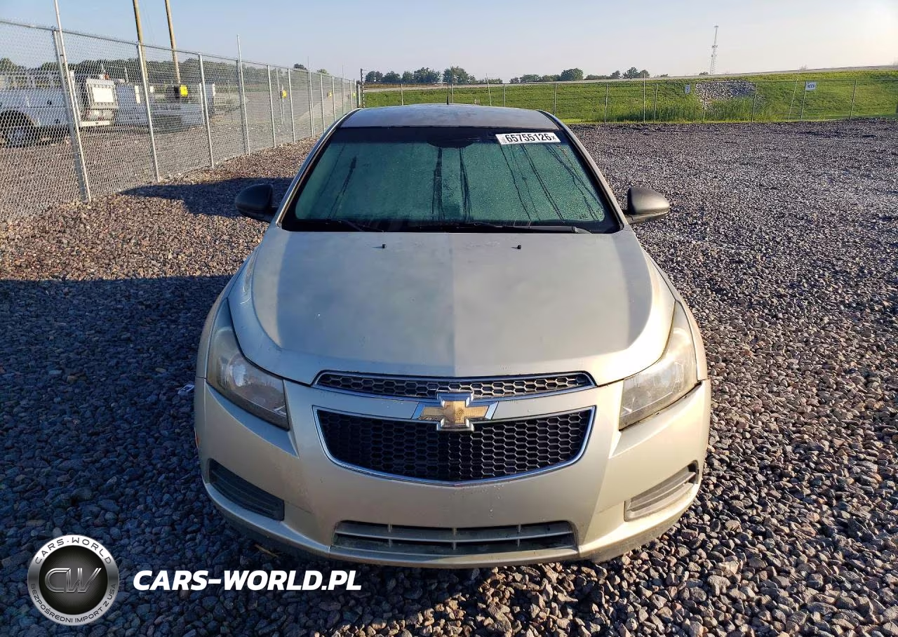 2013 Chevrolet Cruze Ls VIN:1G1PA5SH8D7209374 - 5