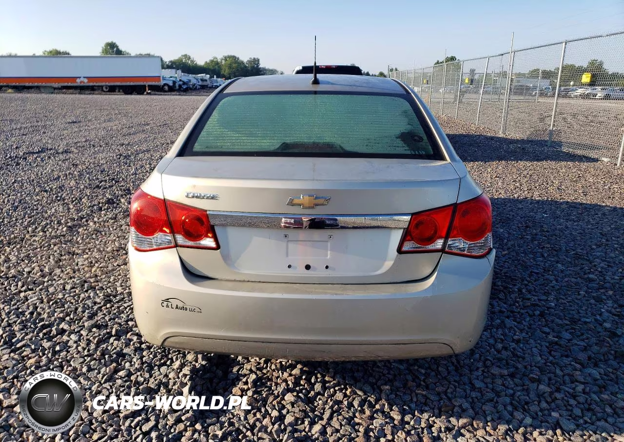 2013 Chevrolet Cruze Ls VIN:1G1PA5SH8D7209374 - 6