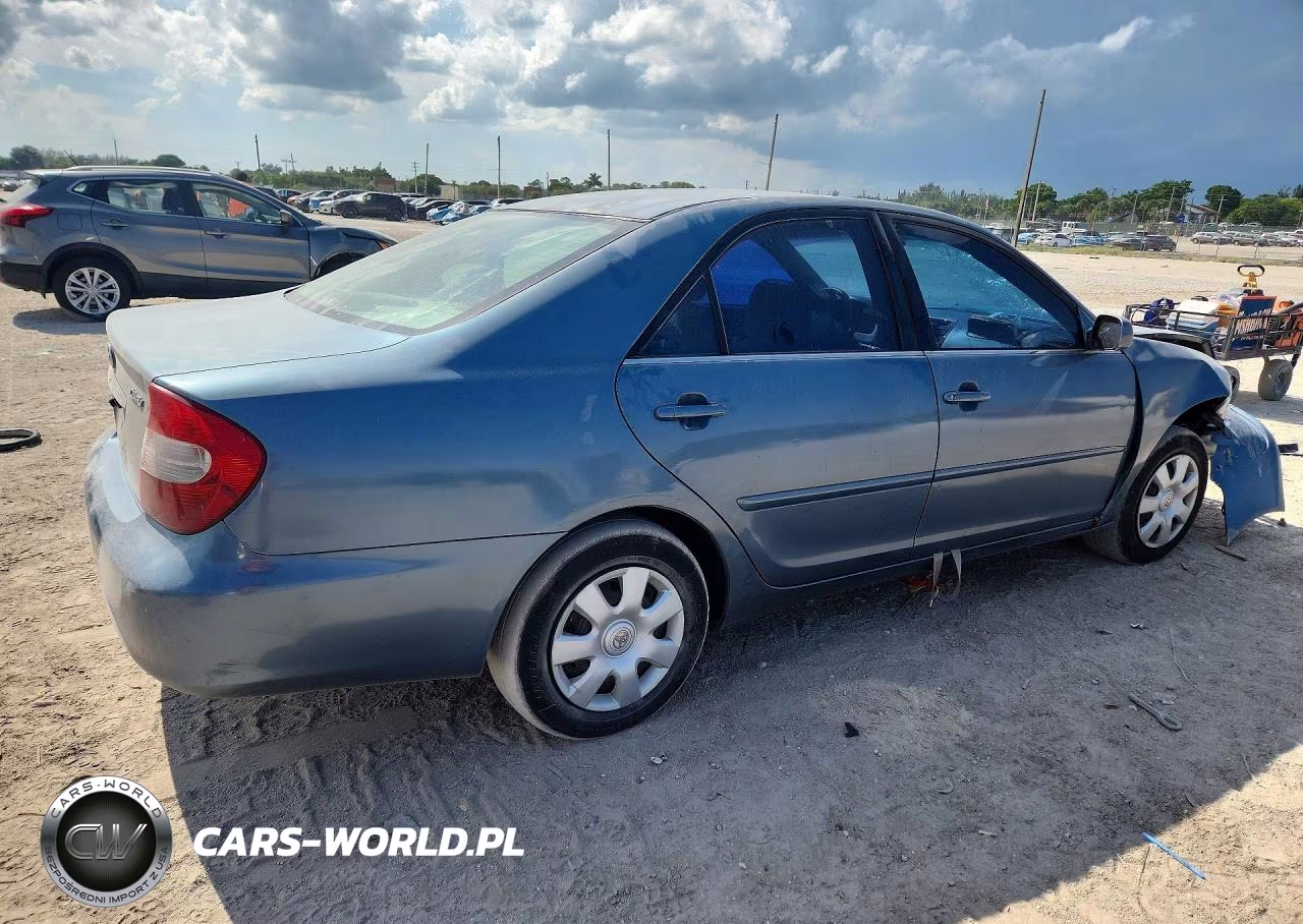 2002 Toyota Camry Le VIN:4T1BE32K82U509190 - 3