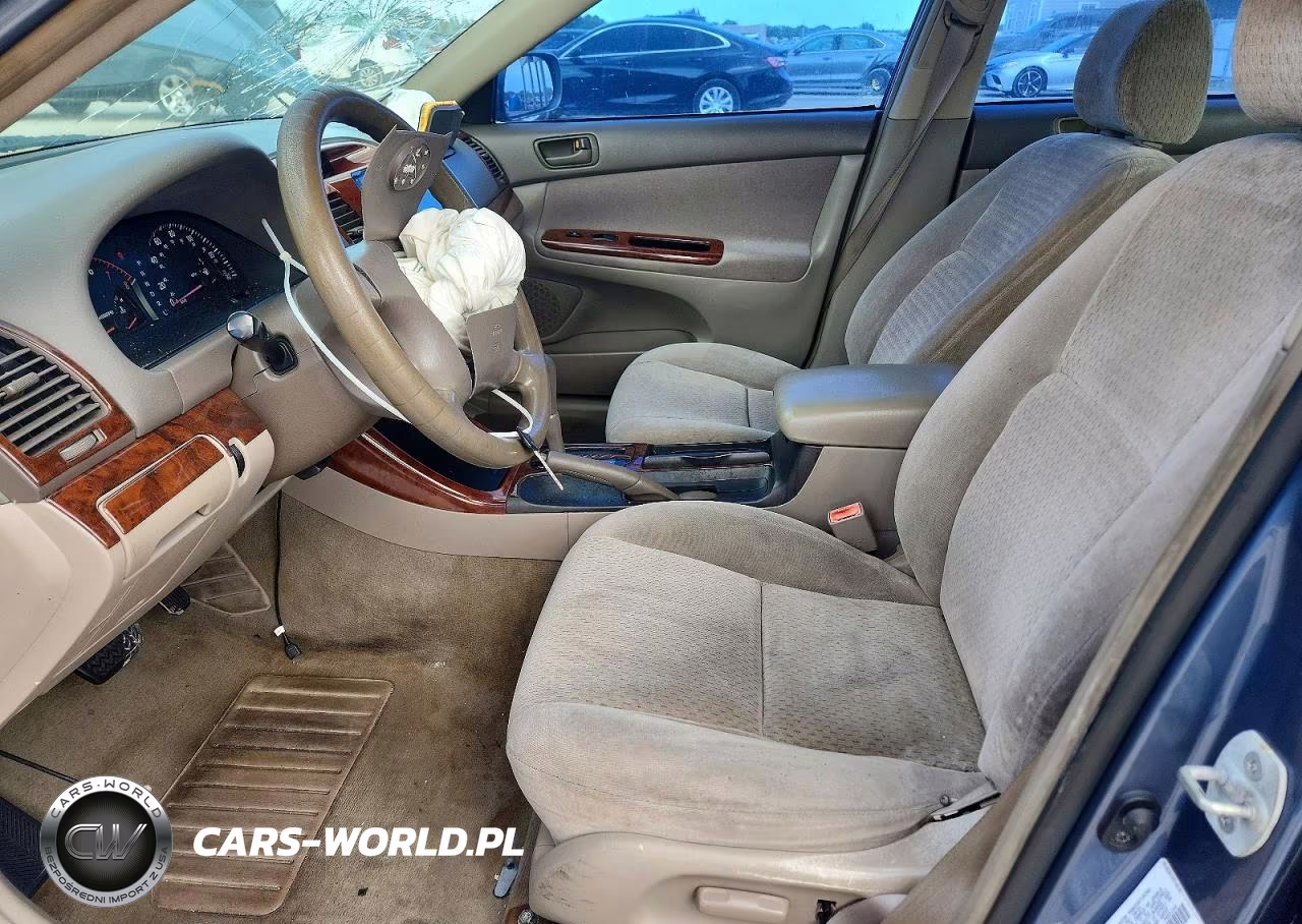 2002 Toyota Camry Le VIN:4T1BE32K82U509190 - 7