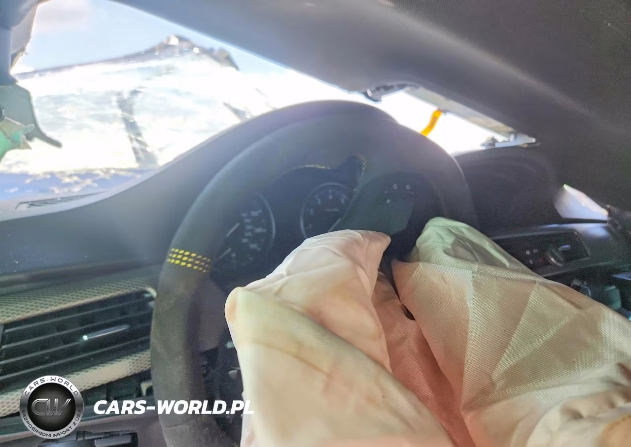 2013 BMW 335 I VIN:WBAKG7C5XDE263493 - 9