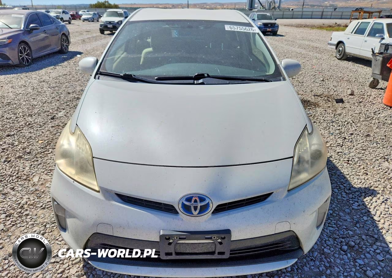 2012 Toyota Prius Two VIN:JTDKN3DU5C1546882 - 5