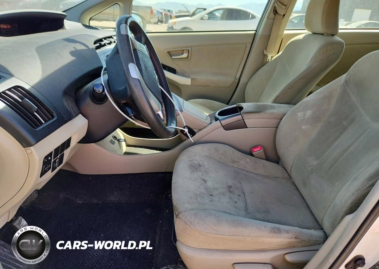 2012 Toyota Prius Two VIN:JTDKN3DU5C1546882 - 7