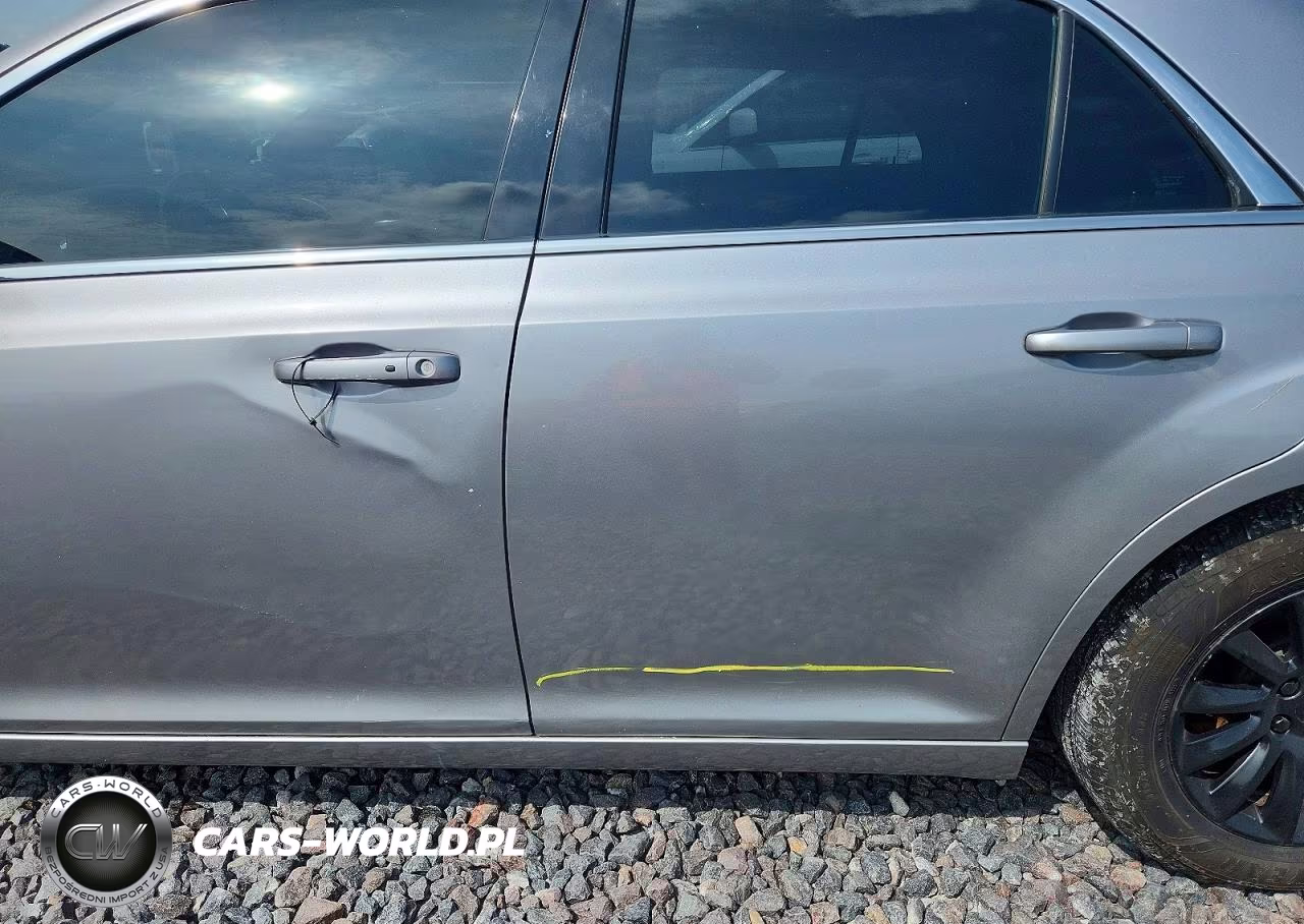 2014 Chrysler 300 VIN:2C3CCAAG5EH327216 - 12