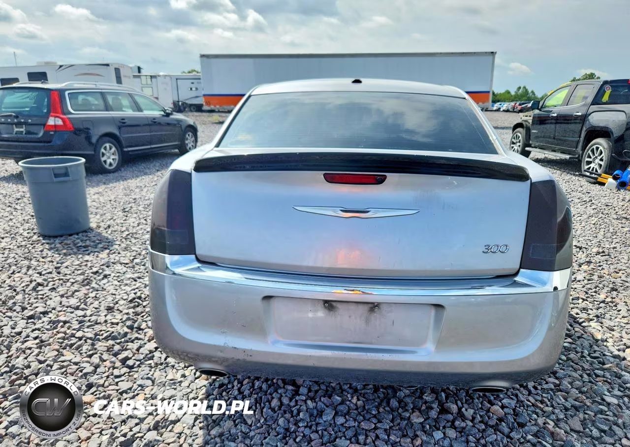 2014 Chrysler 300 VIN:2C3CCAAG5EH327216 - 6