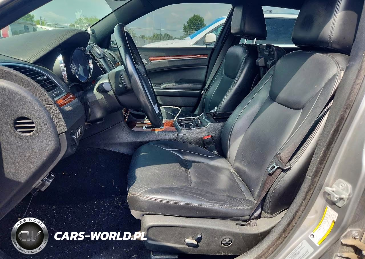 2014 Chrysler 300 VIN:2C3CCAAG5EH327216 - 7