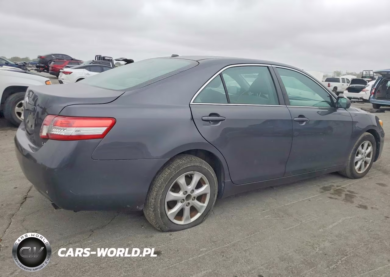 2011 Toyota Camry VIN:4T1BF3EK2BU633609 - 3