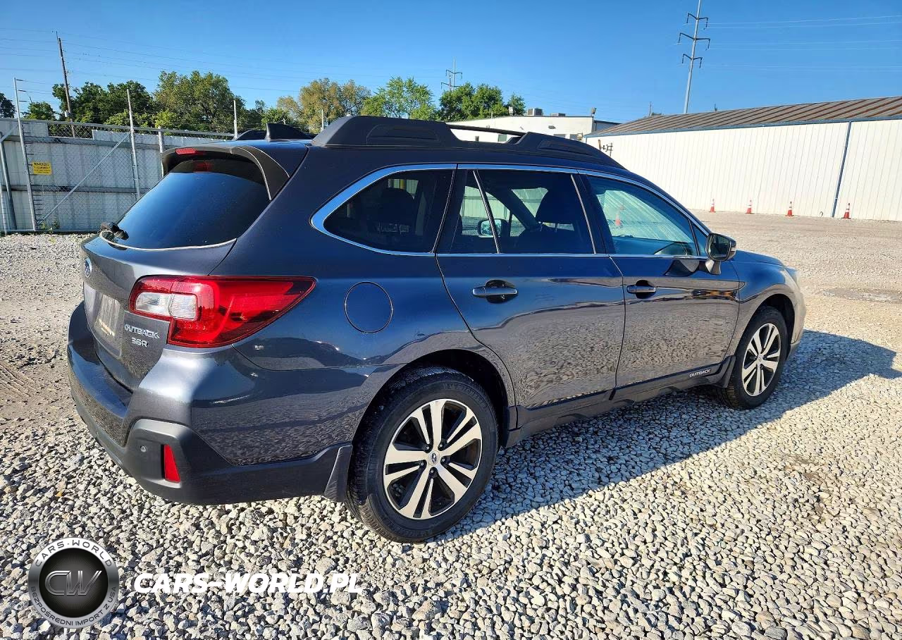 2018 Subaru Outback 3.6R Limited VIN:4S4BSENC3J3252288 - 3