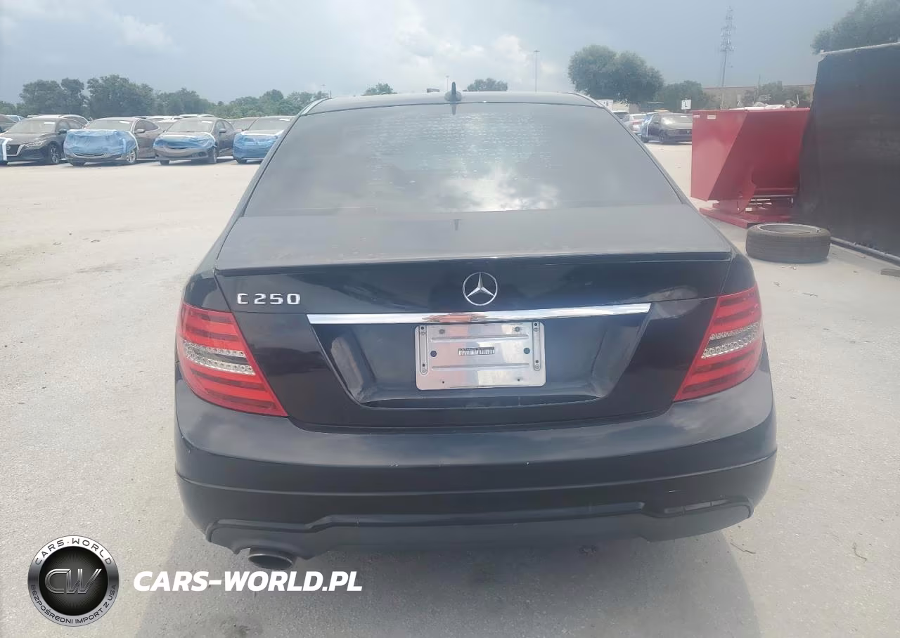 2012 Mercedes-Benz C 250 VIN:WDDGF4HB6CA615473 - 6