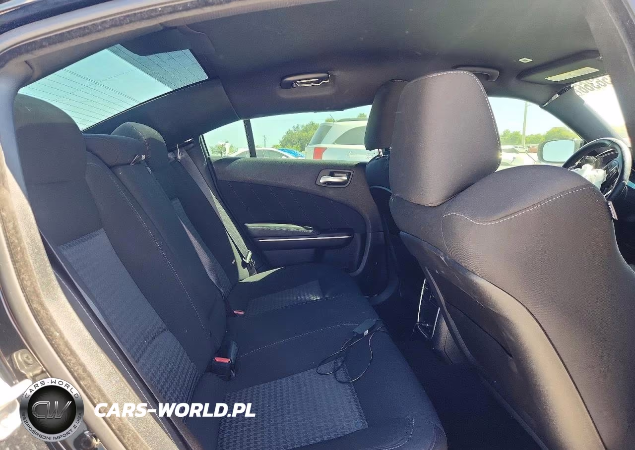 2023 Dodge Charger Scat Pack VIN:2C3CDXGJ0PH701852 - 10