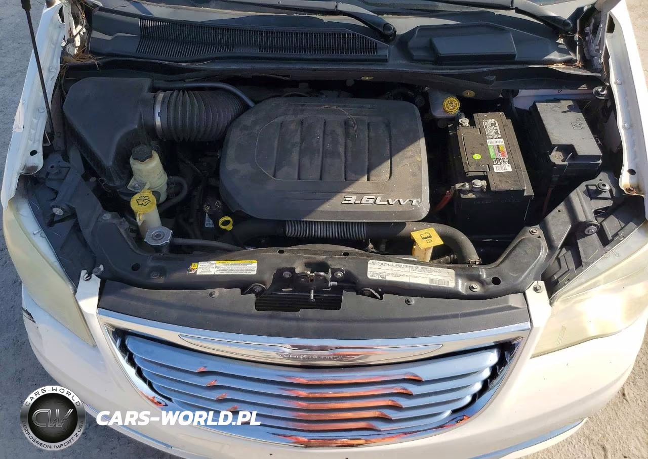 2011 Chrysler Town & Country Touring VIN:2A4RR5DG6BR703607 - 12