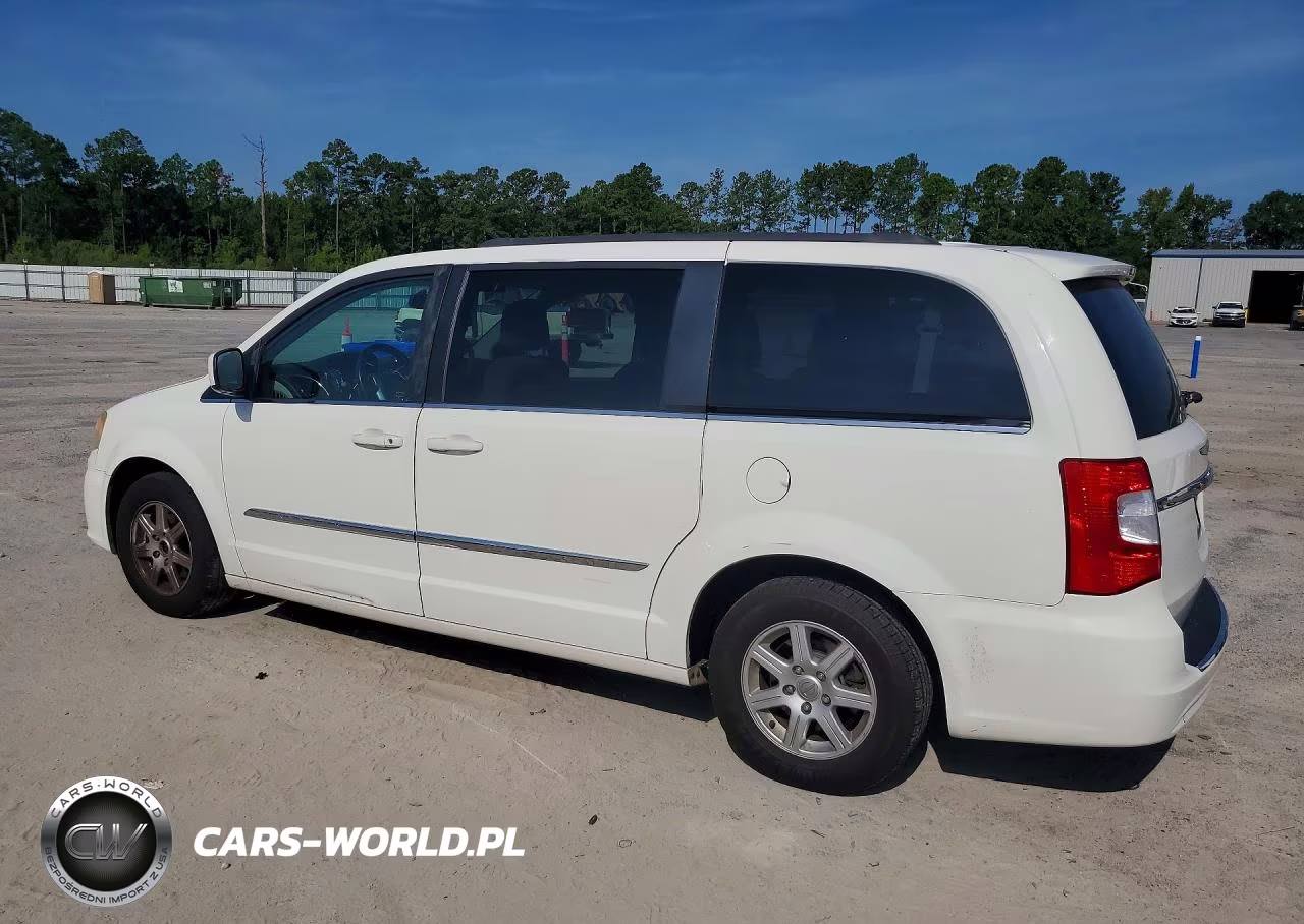 2011 Chrysler Town & Country Touring VIN:2A4RR5DG6BR703607 - 2