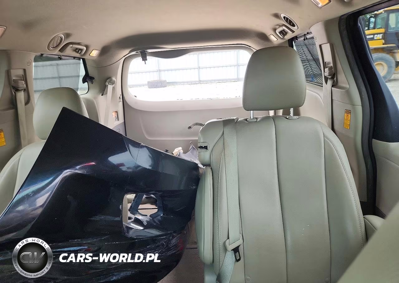 2014 Toyota Sienna Xle 8-Passenger VIN:5TDYK3DC1ES414718 - 10