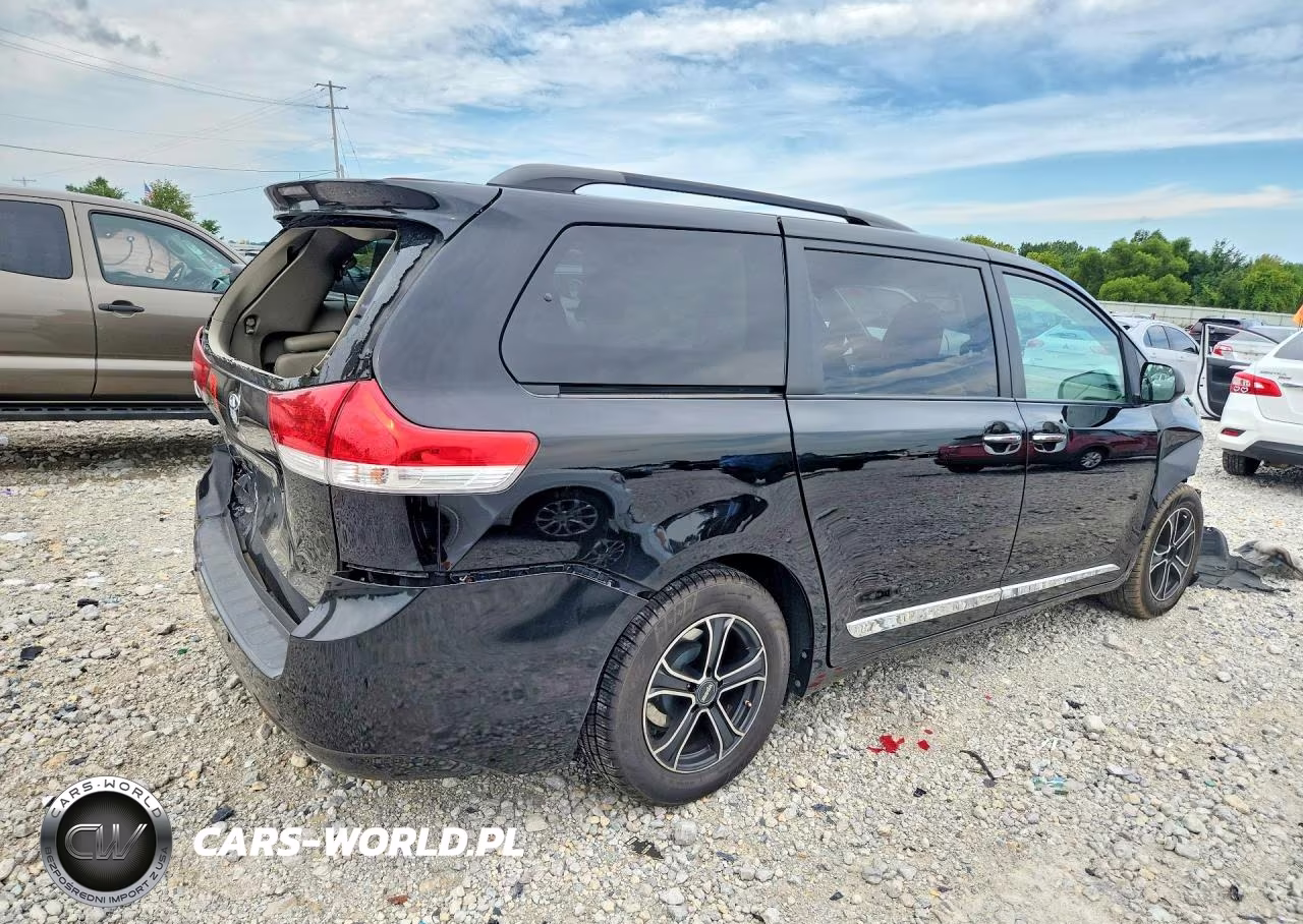 2014 Toyota Sienna Xle 8-Passenger VIN:5TDYK3DC1ES414718 - 3