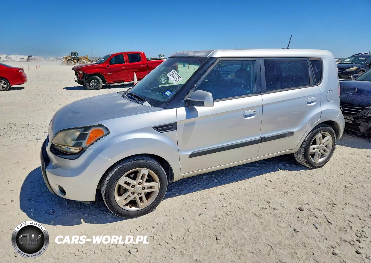 2010 Kia Soul +