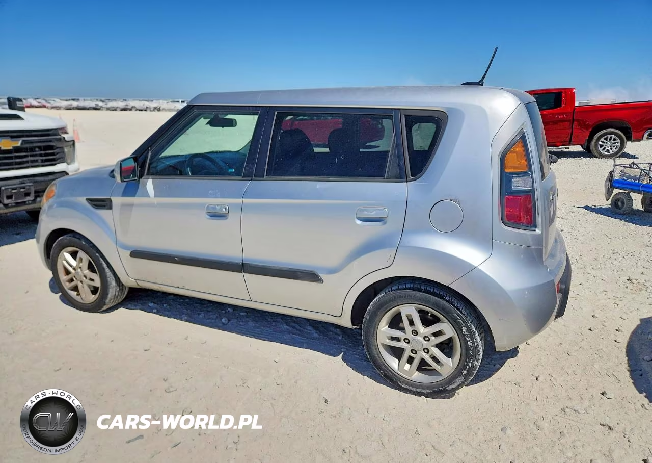 2010 Kia Soul + VIN:KNDJT2A22A7148991 - 2