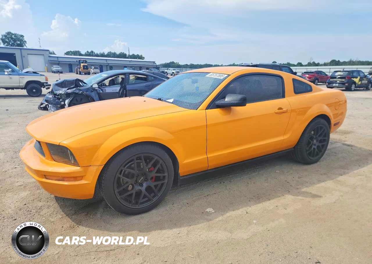 2007 Ford Mustang – zdjęcie 1 z 12