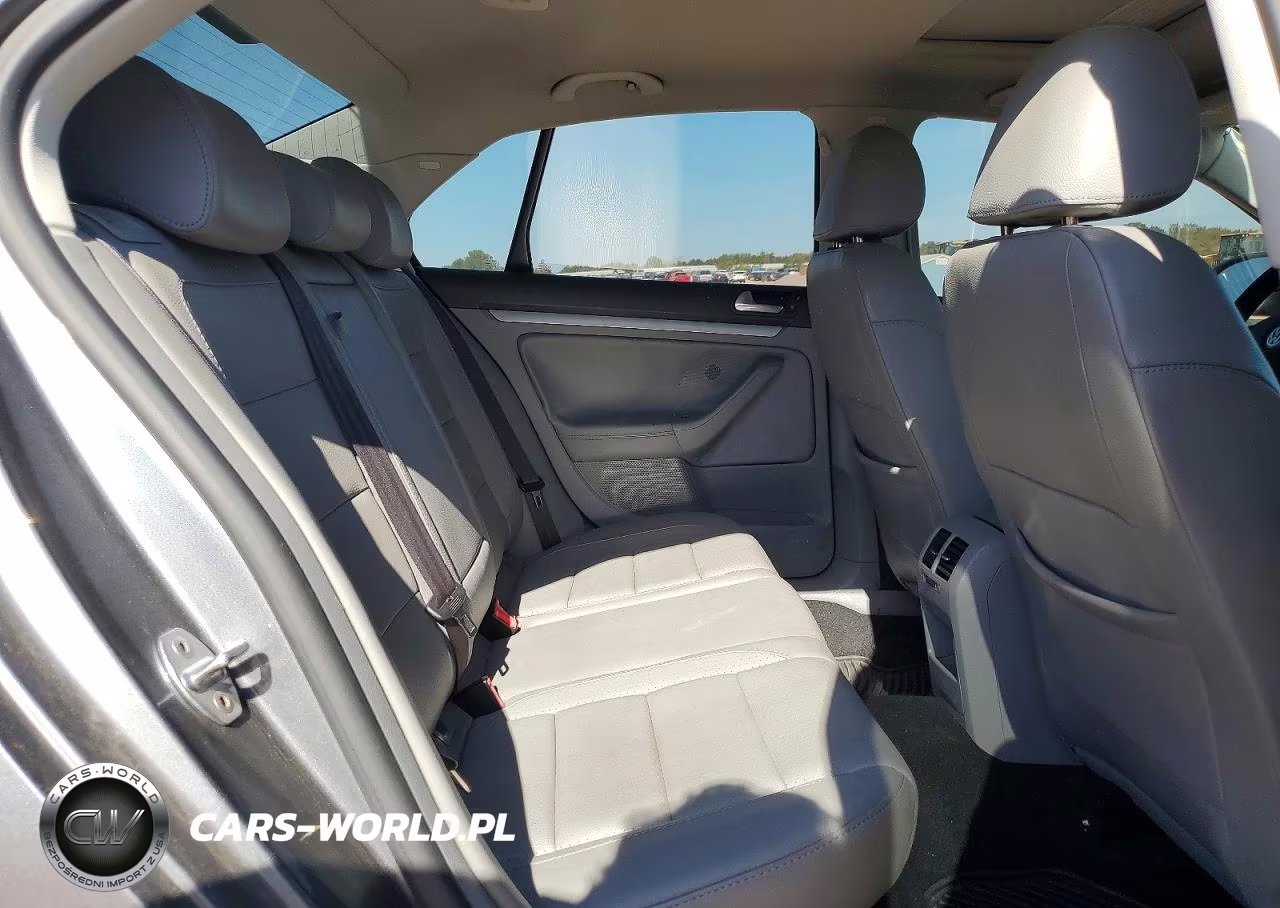 2007 Volkswagen Jetta Wolfsburg VIN:3VWEF71K17M161202 - 10