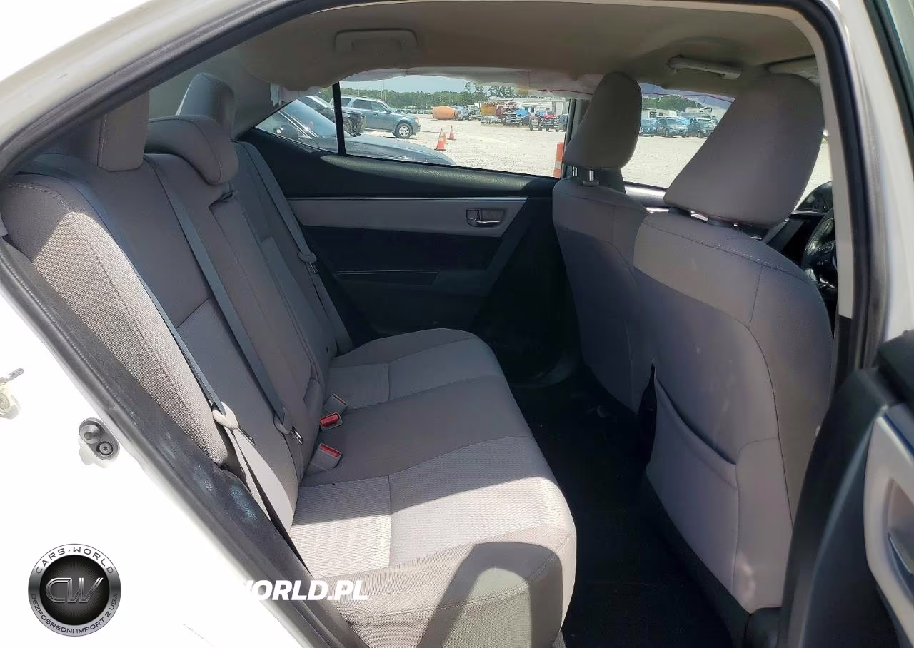 2016 Toyota Corolla Le VIN:5YFBURHE7GP403331 - 10