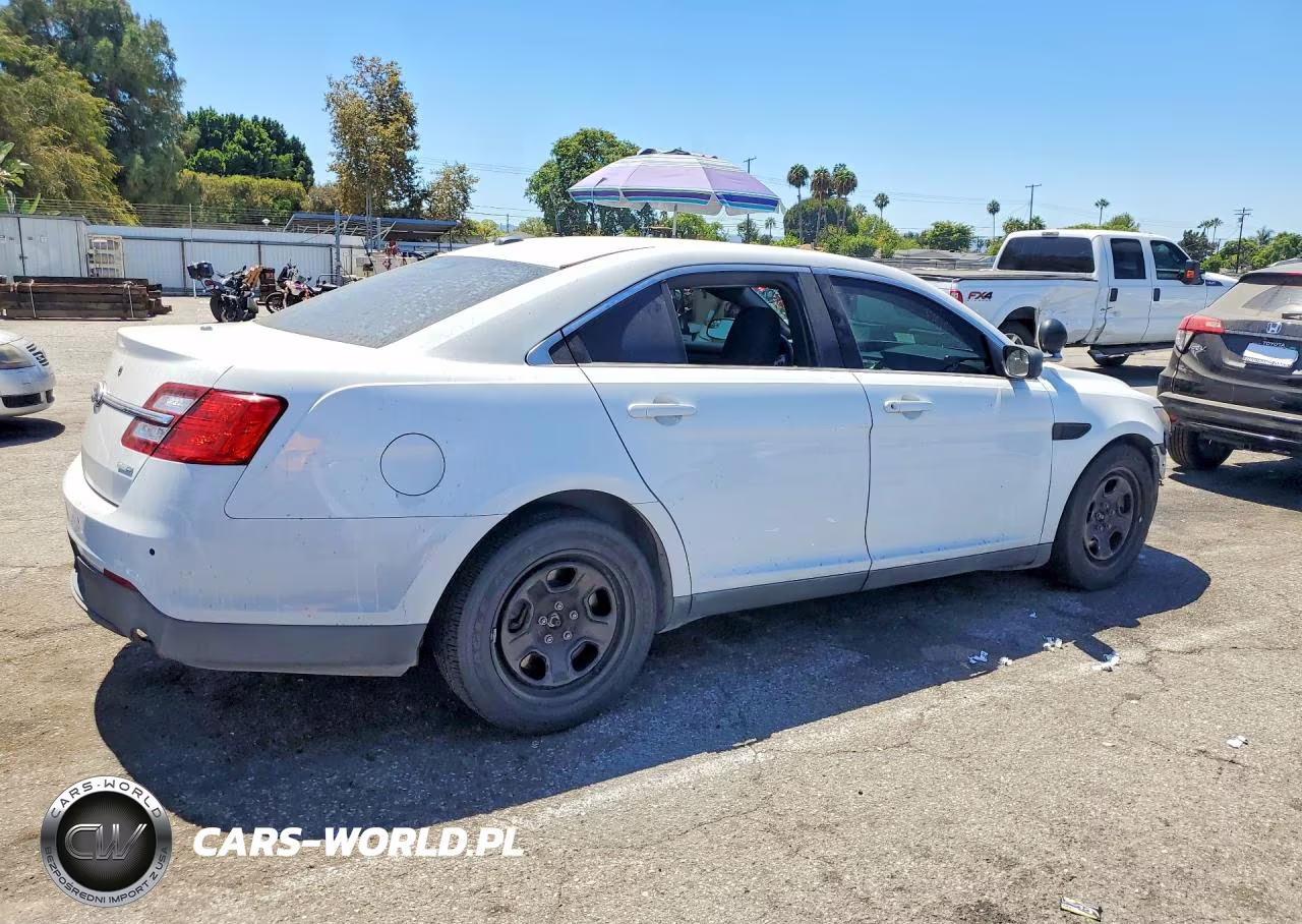 2015 Ford Taurus Police Interceptor VIN:1FAHP2MK8FG182140 - 3