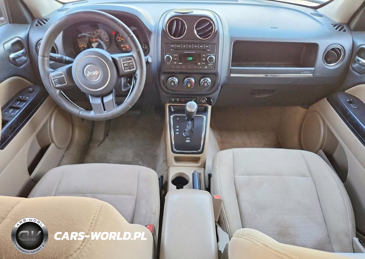 2014 Jeep Patriot Latitude VIN:1C4NJPFA9ED645581 - 8