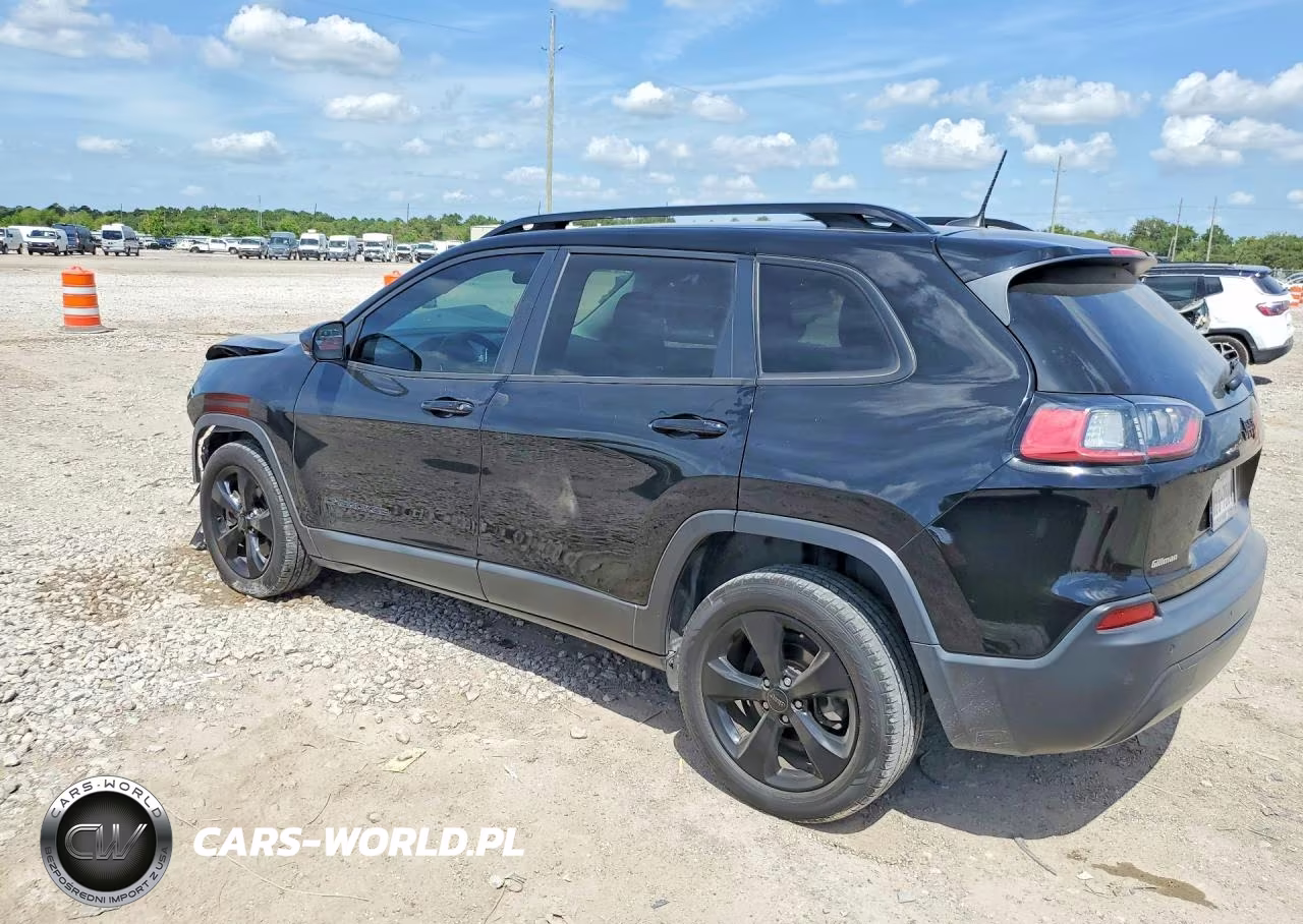 2020 Jeep Cherokee Latitude Plus VIN:1C4PJLLB4LD530365 - 2