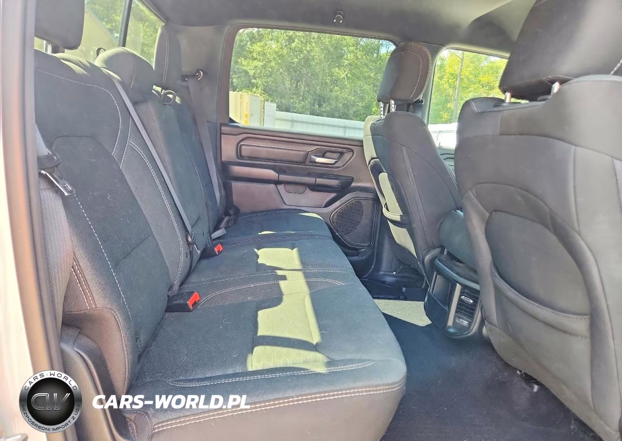 2025 Ram 1500 Tradesman VIN:1C6RRFGG6SN646224 - 10