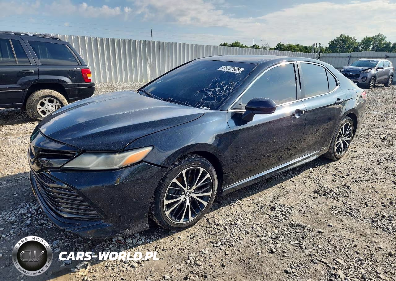 2018 Toyota Camry Se – zdjęcie 1 z 13