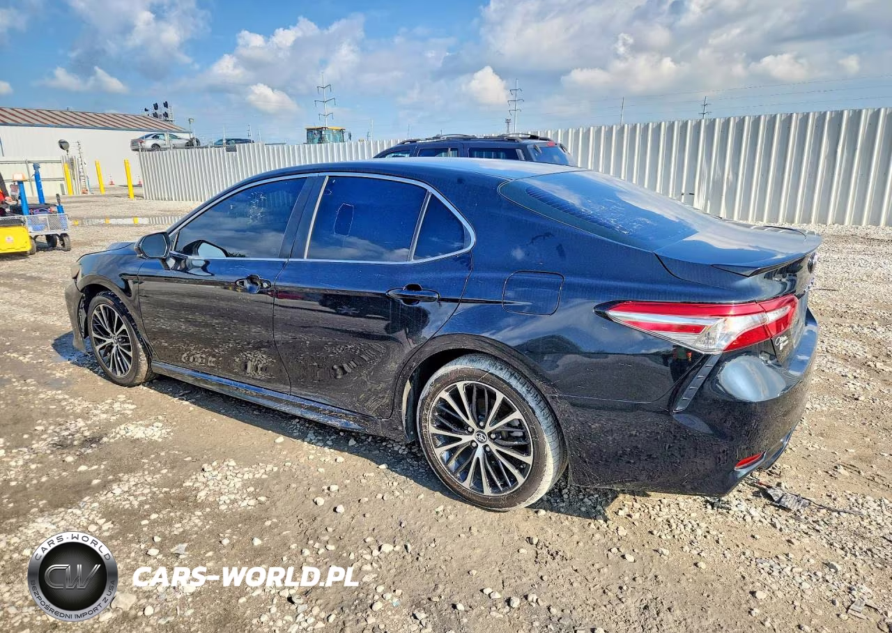 2018 Toyota Camry Se VIN:4T1B11HK4JU075100 - 2