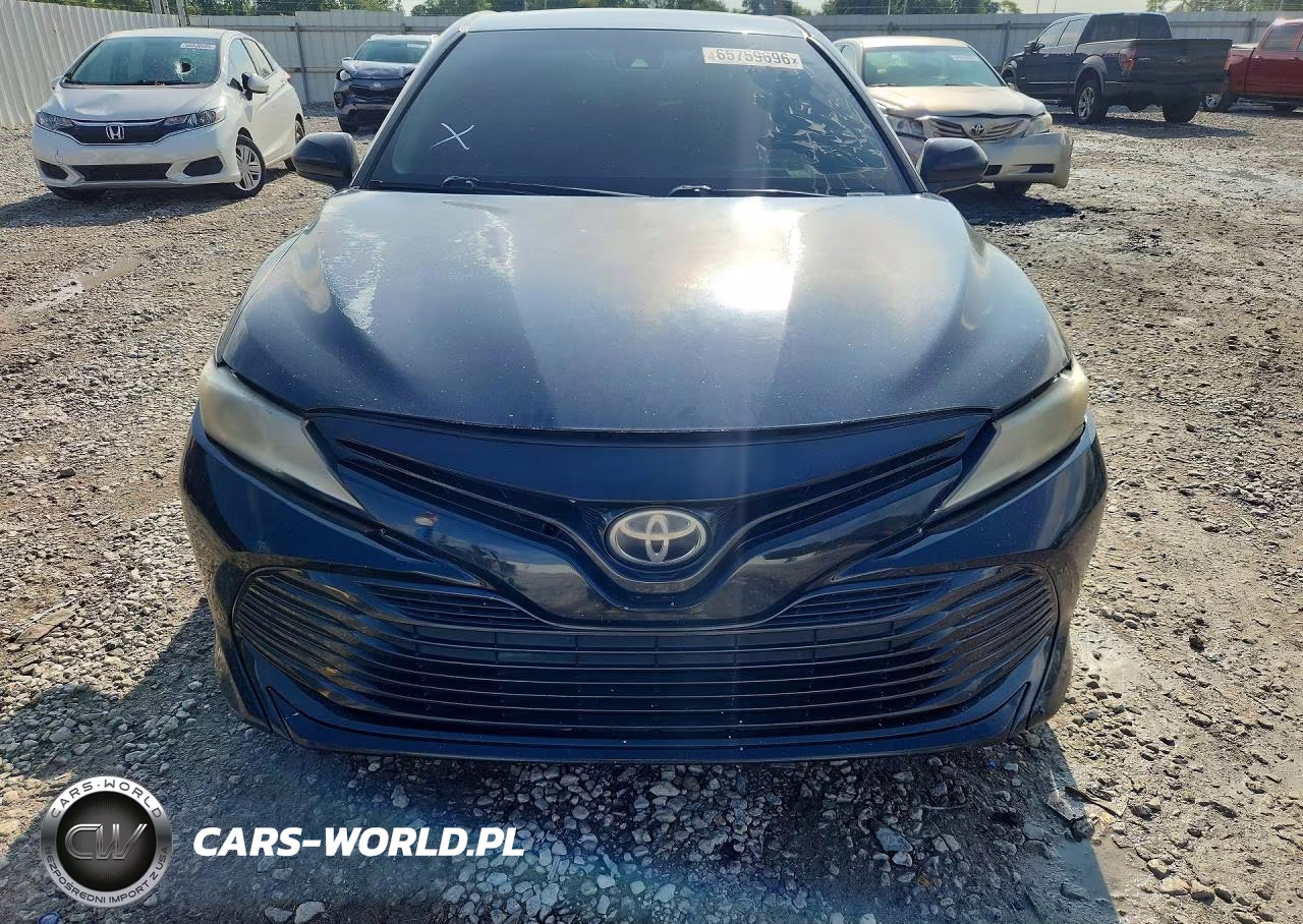 2018 Toyota Camry Se VIN:4T1B11HK4JU075100 - 5