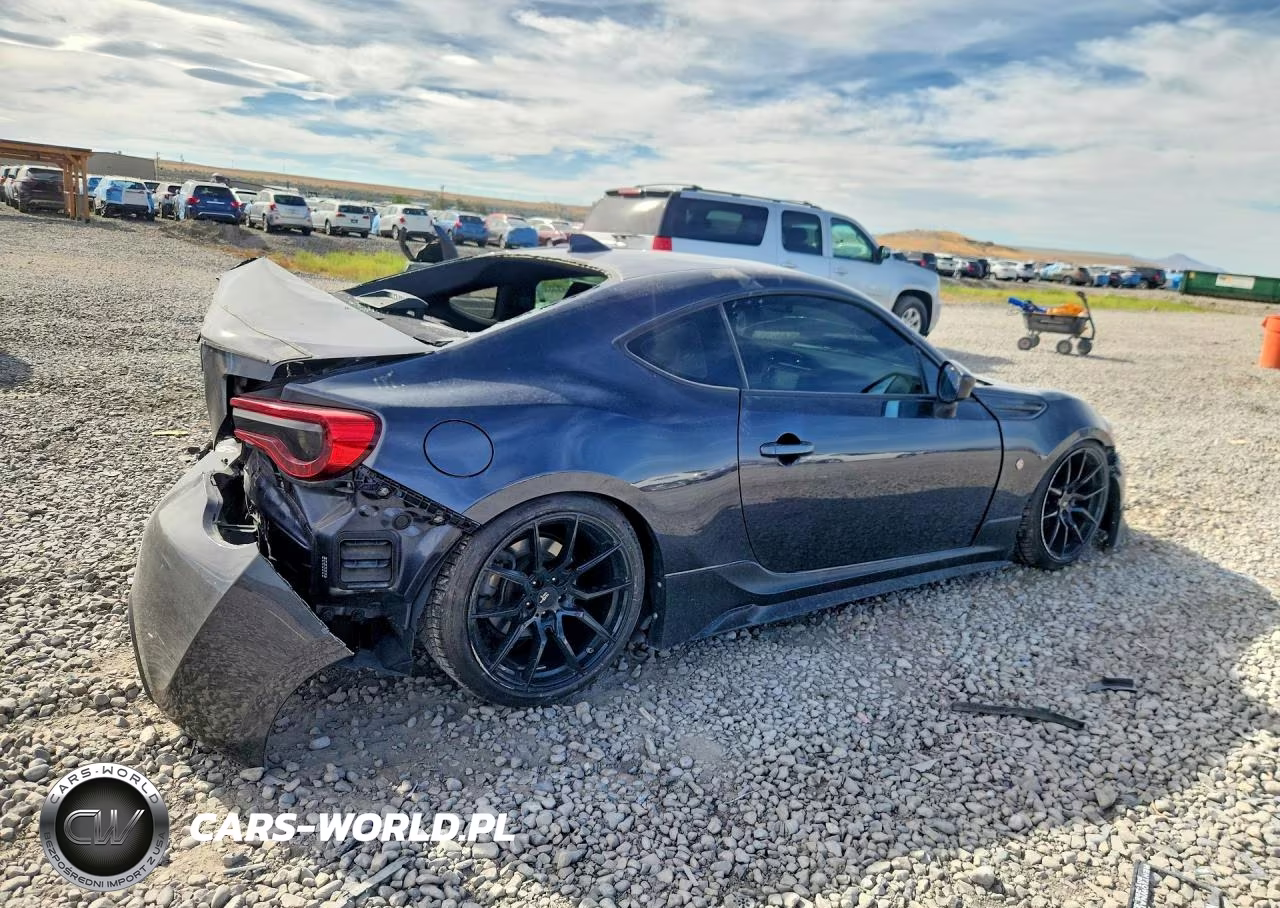 2018 Toyota 86 Base VIN:JF1ZNAA19J9701287 - 3