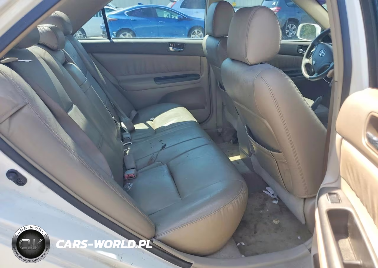 2005 Toyota Camry Le VIN:4T1BE32K85U383756 - 10