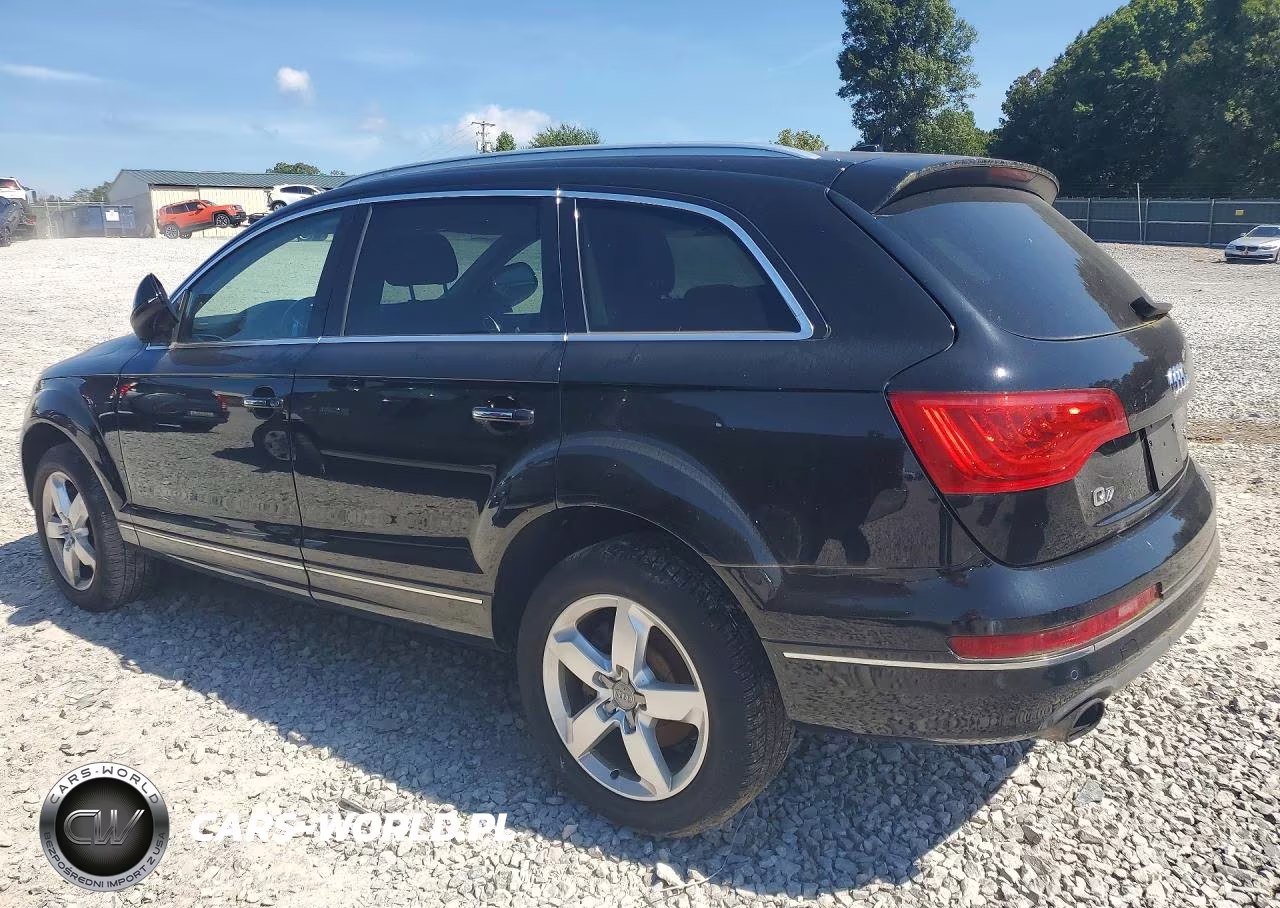 2015 Audi Q7 Premium VIN:WA1CGAFEXFD014338 - 2