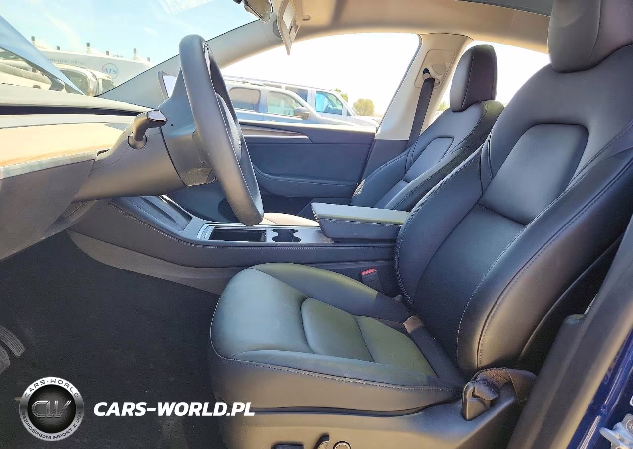 2023 Tesla Model Y VIN:7SAYGDED7PF976566 - 7