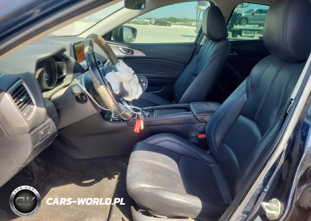 2018 Mazda 3 Touring VIN:3MZBN1V38JM191083 - 7