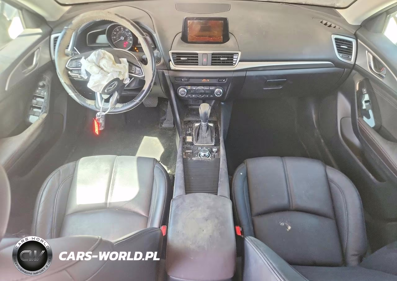 2018 Mazda 3 Touring VIN:3MZBN1V38JM191083 - 8