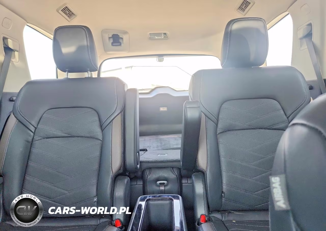 2023 Nissan Pathfinder Platinum VIN:5N1DR3DH6PC223348 - 10