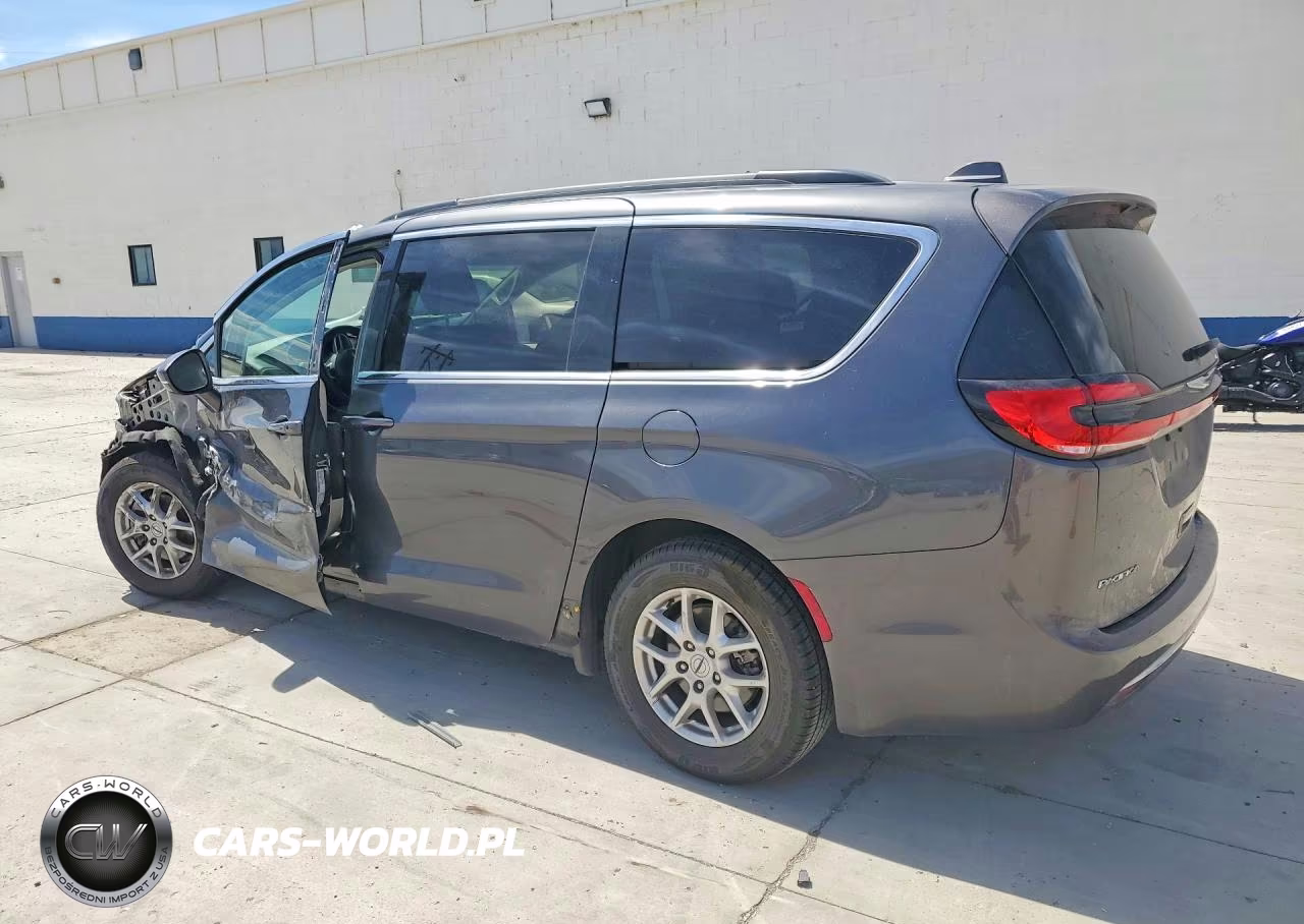 2022 Chrysler Pacifica Touring L VIN:2C4RC1BGXNR181880 - 2